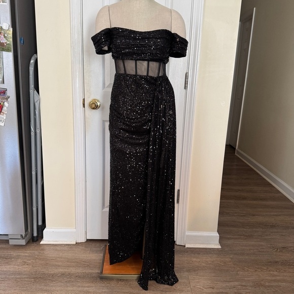 Ieena for Mac Duggal Sequin Gown Size 4 | Black Off-Shoulder Corset Dress - Picture 2 of 15